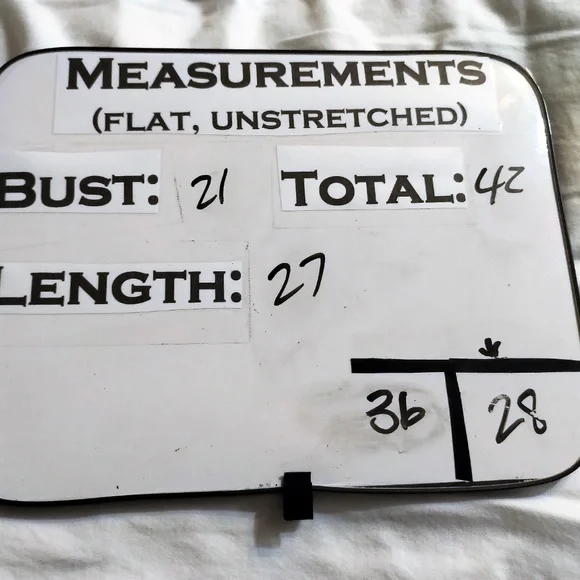 Adorable Peter Nygard Top EUC M/L - Picture 4 of 5